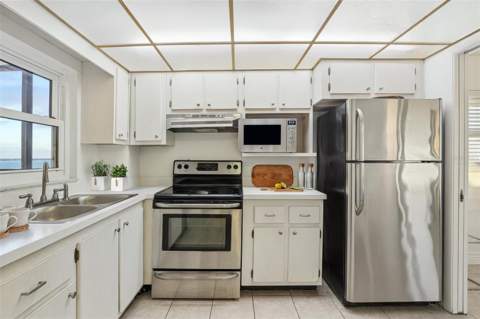 1270 Gulf Boulevard #701, Clearwater FL - photo 6 of 6