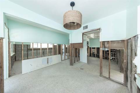 875 Bruce Avenue, Clearwater FL - photo 15 of 34