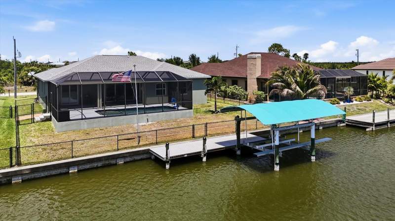 3 bedroom Single Family Residence at 15610 Seafoam Circle, Port Charlotte Sec 093, Port Charlotte — photo 4