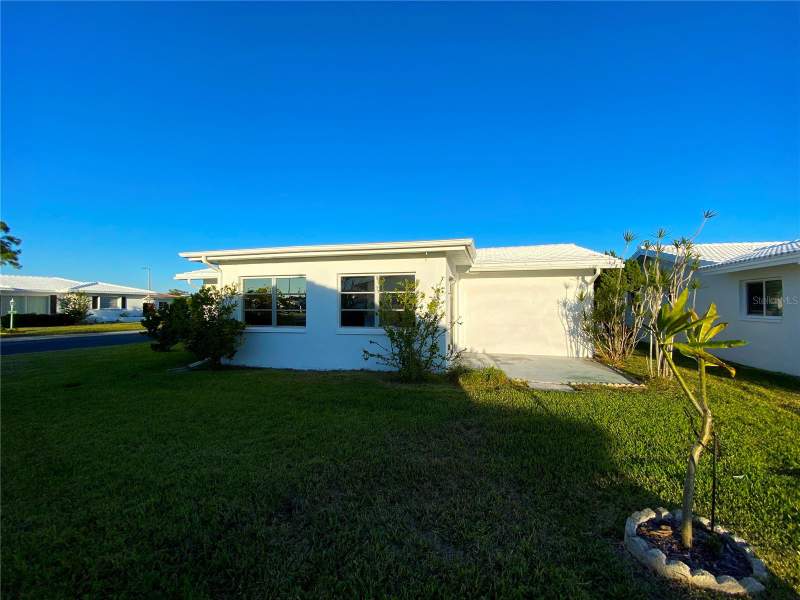 2 bedroom Single Family Residence at 10032 36th Street, Mainlands Of Tamarac By The Gulf Unit 4 Condo, Pinellas Park — photo 3