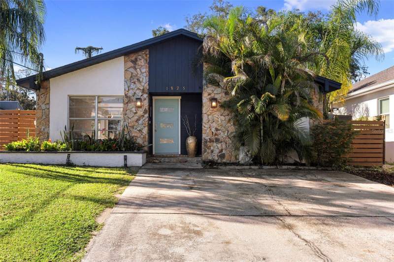 3 bedroom Single Family Residence at 1825 E Eskimo Avenue, Hillsboro Heights Map, Tampa — photo 3