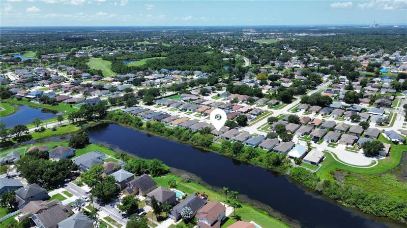 3 bedroom Single Family Residence at 12922 Fieldmoor Court, Summerfield Villg 1 Trct 29, Riverview — photo 3
