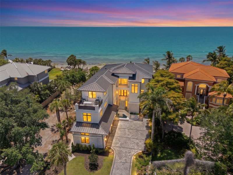 5 bedroom Single Family Residence at 7324 Point Of Rocks Road, White Beach Fruit Co Prop, Sarasota — photo 1