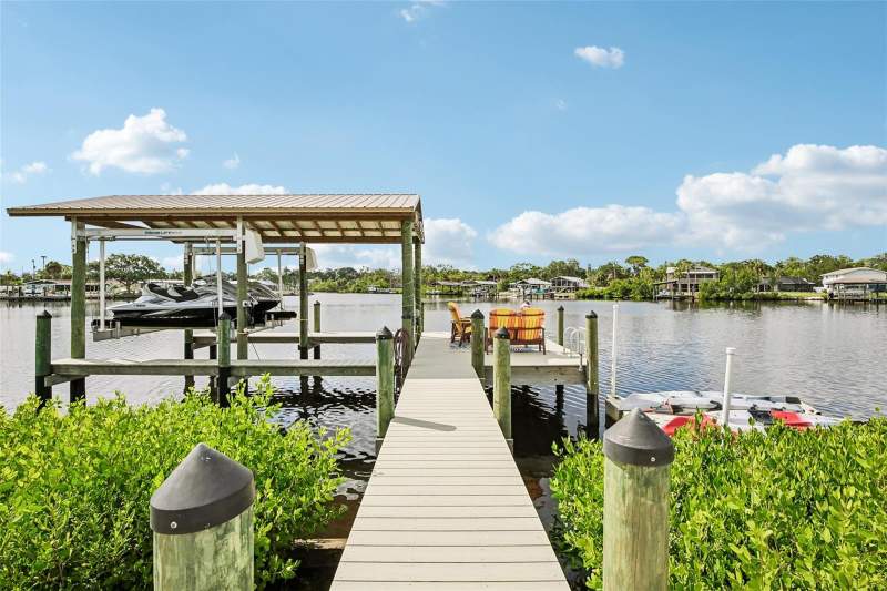 3 bedroom Single Family Residence at 806 Blue Heron Boulevard, Point Heron, Ruskin — photo 2