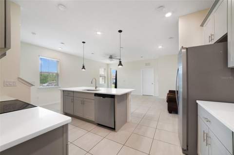 4371 Creek Cove Lane, Kissimmee FL - photo 9 of 27
