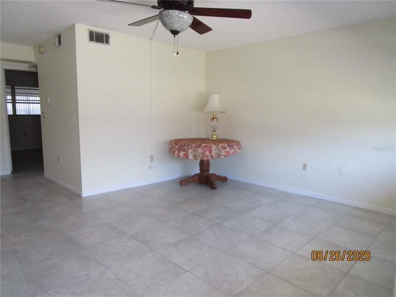 2 bedroom Condominium at 1950 58th Avenue #10, Town Apts Condo, St Petersburg — photo 3