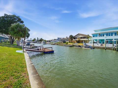 4069 Gulfview Drive, Hernando Beach FL - photo 7 of 29