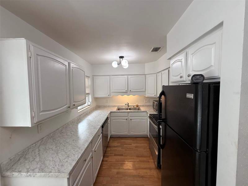 3 bedroom Single Family Residence at 3929 SW 21st Street, Napier Estates, Gainesville — photo 3