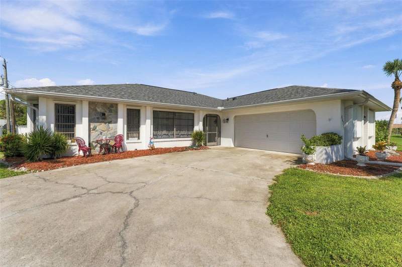 3 bedroom Single Family Residence at 4477 Sutlive Street, Port Charlotte Sec 037, Port Charlotte — photo 2