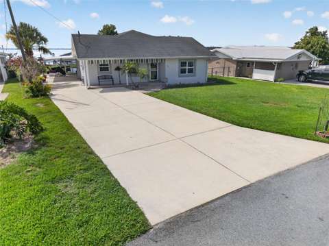 148 N Lake Reedy Boulevard, $300k–$500k for sale in Frostproof