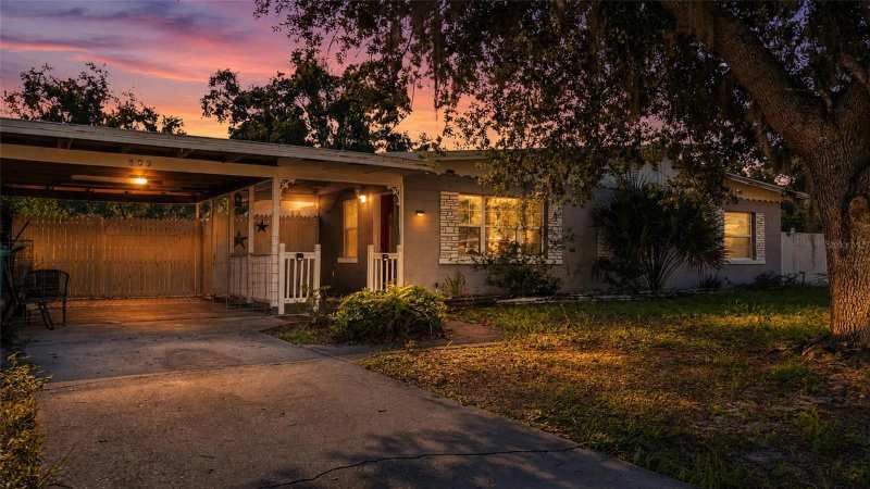 3 bedroom Single Family Residence at 809 Donnelly Street, Eustis Badger, Eustis — photo 1