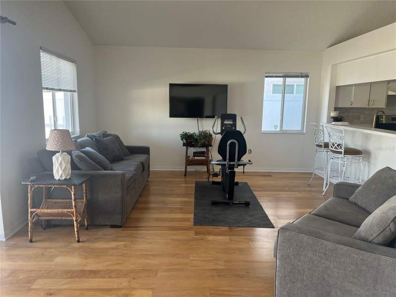 3 bedroom Single Family Residence at 2930 Shannon Cir, Village At Bentley Park Phase II, Tract B, Palm Harbor — photo 5