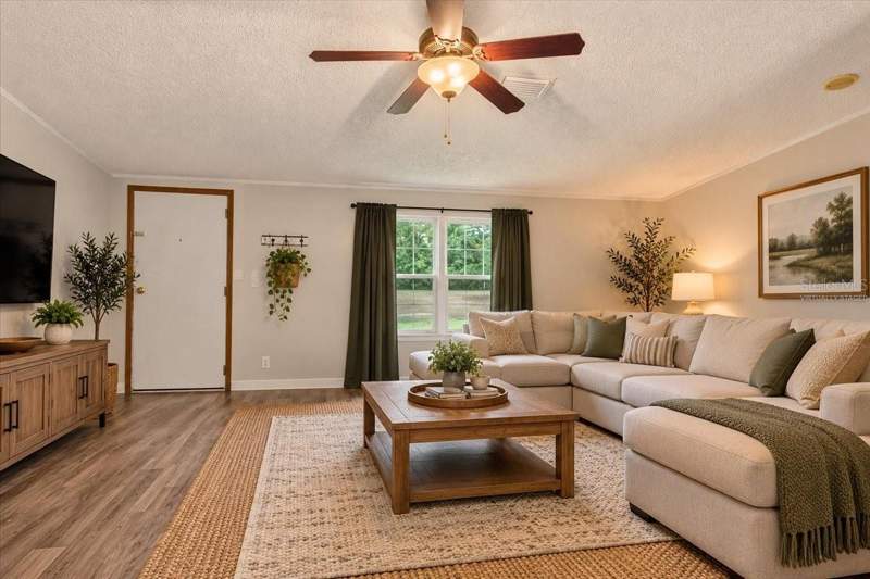 3 bedroom Manufactured Home at 7030 NW 167th Place, Trenton, Trenton — photo 3