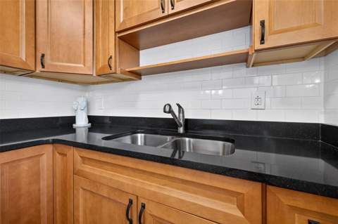 6401 34th Avenue, St Petersburg FL - photo 10 of 22