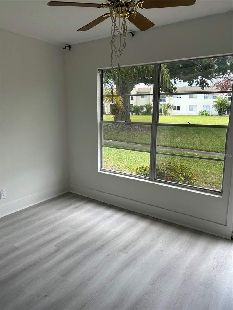 2 bedroom Condominium at 4520 Overlook Drive #132, Lake Overlook Apts, St Petersburg — photo 3