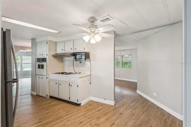 3 bedroom Manufactured Home at 16842 Elderberry Drive, Montverde Mobile Home Sub, Montverde — photo 3