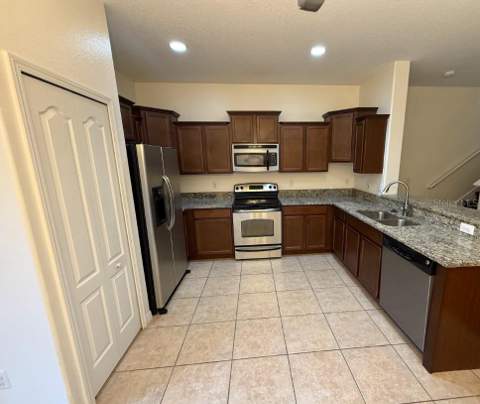 2807 Lantern Hill Avenue, Brandon FL - photo 6 of 6