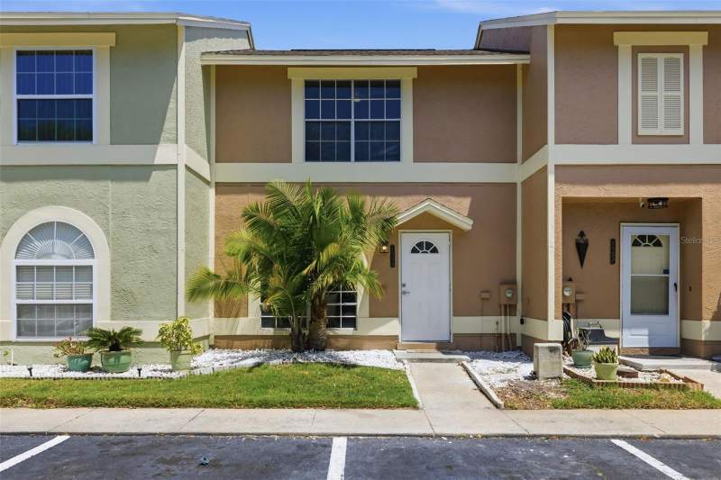 Chateaux De VilleHomes for Sale in Clearwater, FL