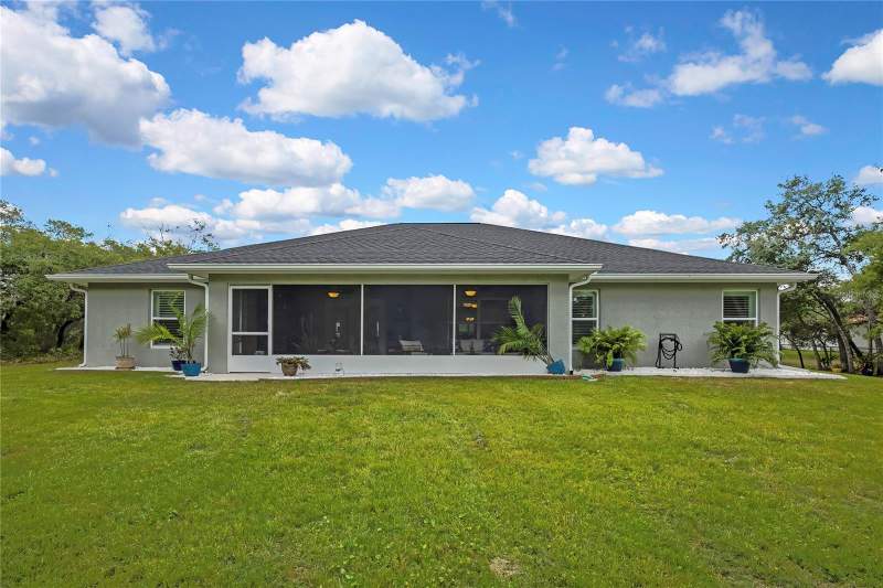 4 bedroom Single Family Residence at 14108 Mulkerin Drive, Woodhaven Estates, Weeki Wachee — photo 2