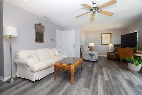 5282 Beach Drive #Apt D, St Petersburg FL - photo 6 of 6