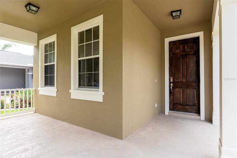 4 bedroom Single Family Residence at 13844 Amelia Pond Drive, Summerport Phase 1, Windermere — photo 2