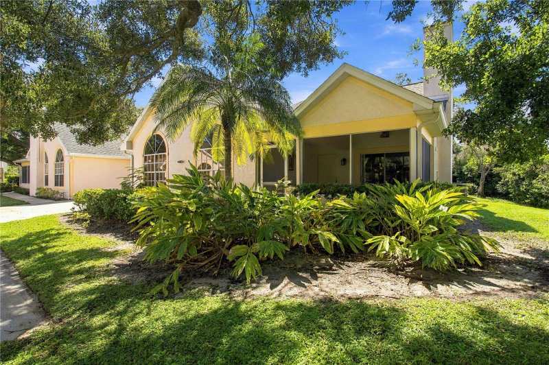 3 bedroom Villa at 4536 Whirlaway Drive, Calumet At Centergate 1, Sarasota — photo 1
