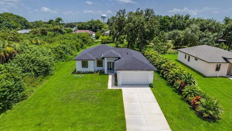 3 bedroom Single Family Residence at 2713 8th Street, Lehigh Acres, Lehigh Acres — photo 2
