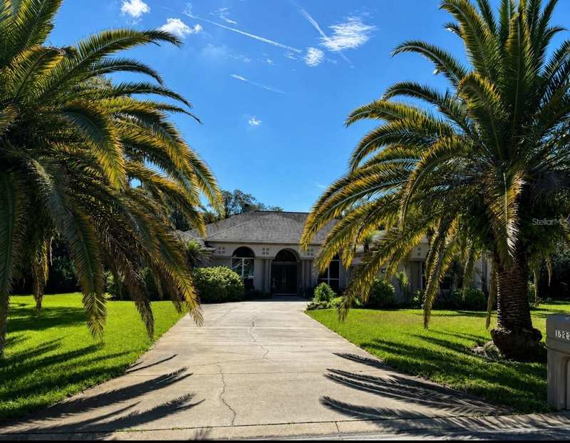 4 bedroom Single Family Residence at 1521 Shadow Pines Drive, Shadow Pines Estates, New Smyrna Beach — photo 1