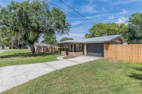 218 Maple Lane, home for sale in Fort Meade 33841