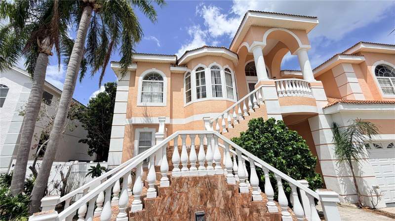 5 bedroom Single Family Residence at 3187 Shoreline Drive, Seabrooke, Clearwater — photo 2