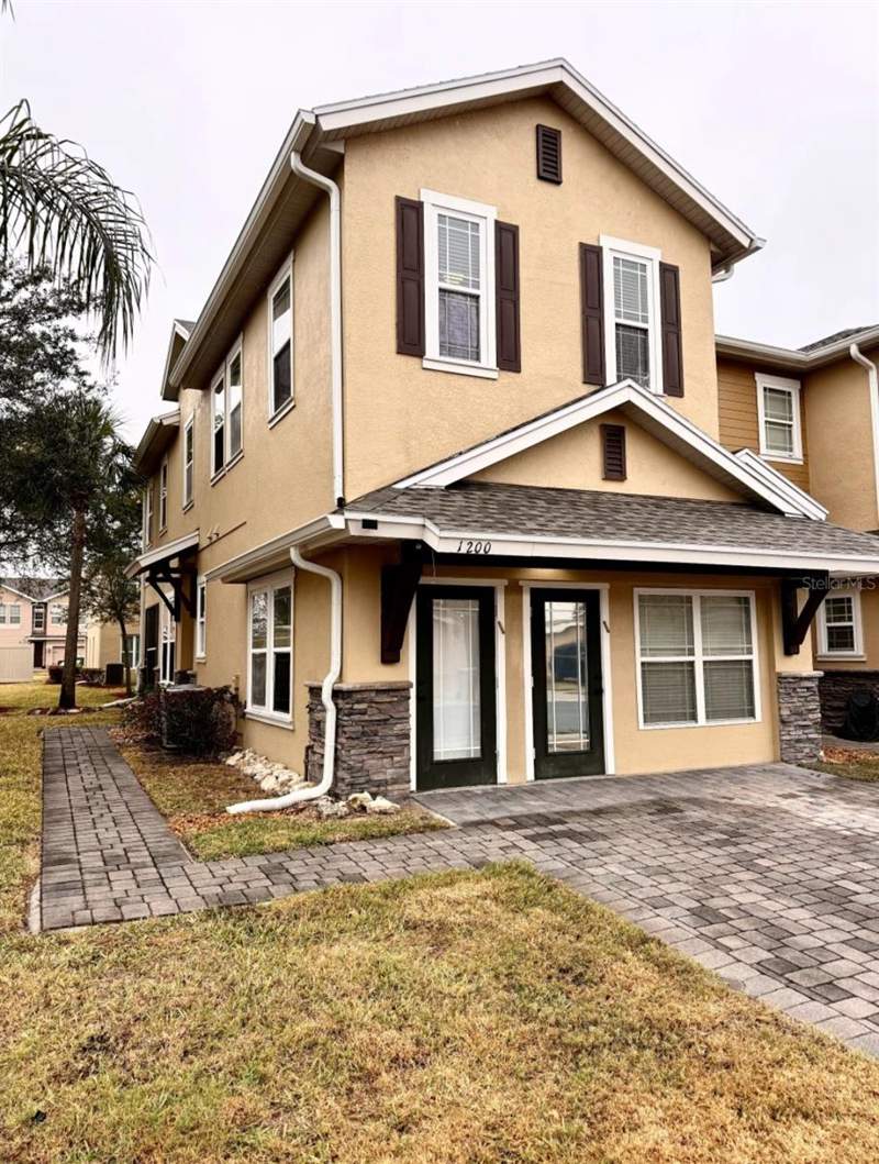 4 bedroom Townhouse at 1200 Teton Drive, Heritage Run, Kissimmee — photo 2