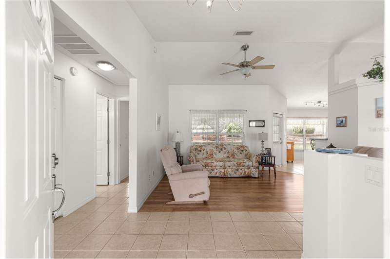 3 bedroom Single Family Residence at 8721 SW 60 Circle, Marion Landing, Ocala — photo 4