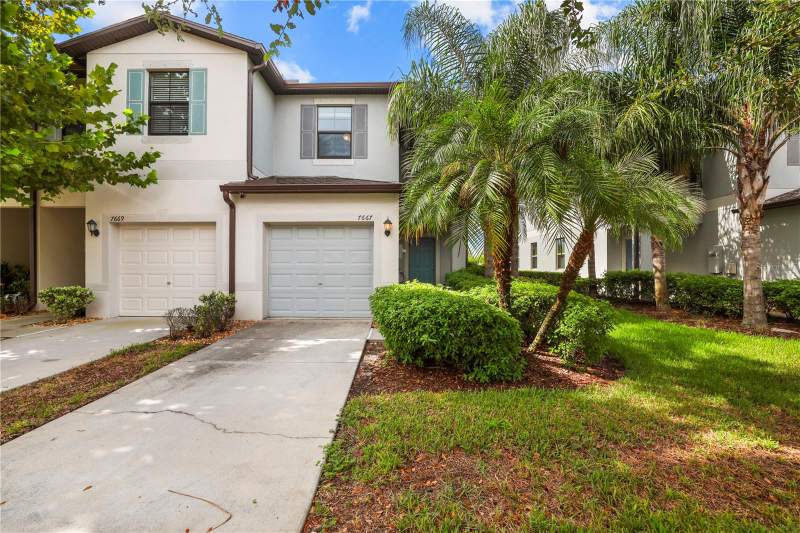 2 bedroom Townhouse at 7667 Ginger Lily Court, Touchstone Ph 1, Tampa — photo 2