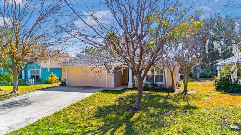2 bedroom Single Family Residence at 10314 Patrick Drive, Chelsea Park Sub, Leesburg — photo 3