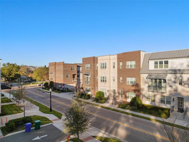 3 bedroom Condominium at 129 S Park Avenue #8E, Park Place/Winter Garden, Winter Garden — photo 2