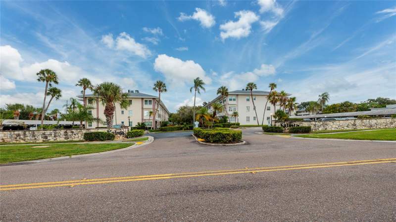2 bedroom Condominium at 1235 S Highland Avenue #2-301, Kalmia Condo, Clearwater — photo 2