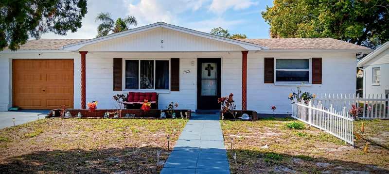 2 bedroom Single Family Residence at 10029 Brandywine Lane, Regency Park, Port Richey — photo 1