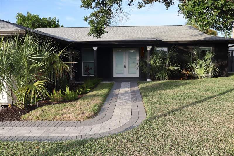 3 bedroom Single Family Residence at 1019 Spindle Palm Way, Apollo Beach Unit 08 A Resubdi, Apollo Beach — photo 5