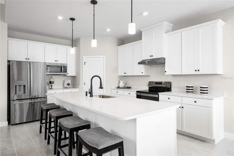 3 bedroom Single Family Residence at 22174 Pine Grove Loop, Cedar Landings, Leesburg — photo 4