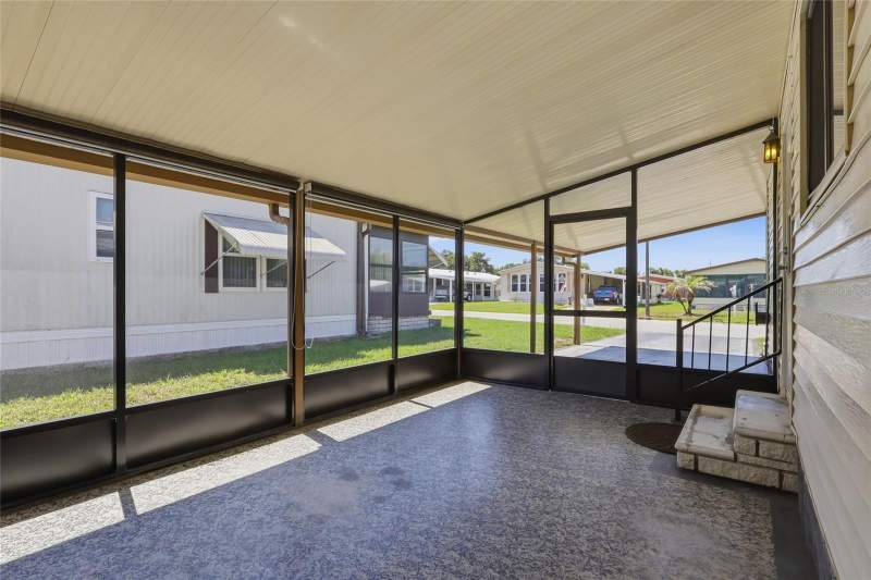 2 bedroom Manufactured Home at 35919 Verano Lane, Casa Del Sol, Zephyrhills — photo 3