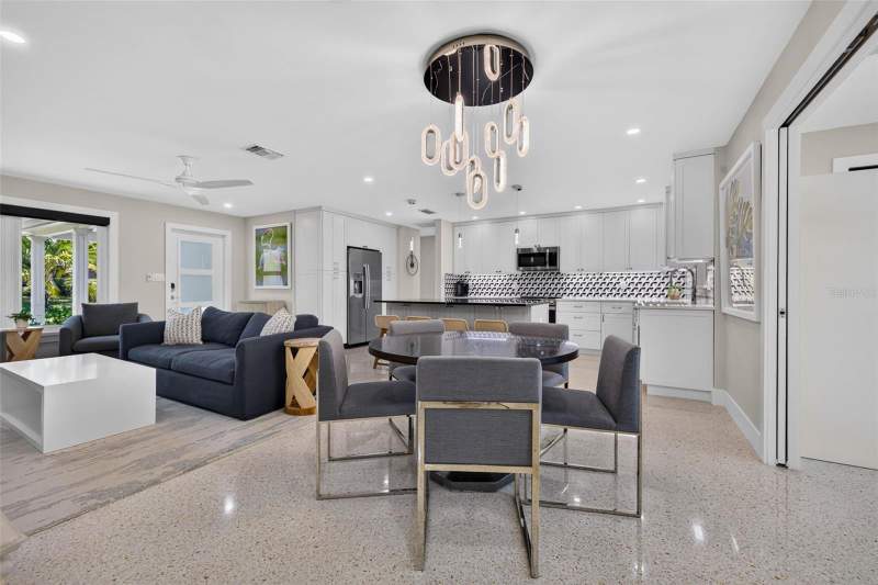 2 bedroom Single Family Residence at 819 59th Avenue, Bahia Shores 4th Add, St Pete Beach — photo 4