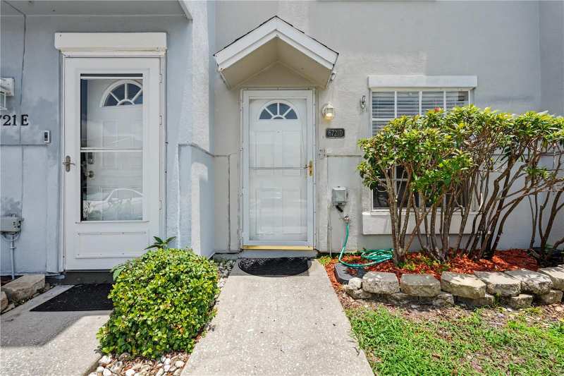 2 bedroom Townhouse at 6721 121st Avenue #D, Pinebrook Estates, Largo — photo 1