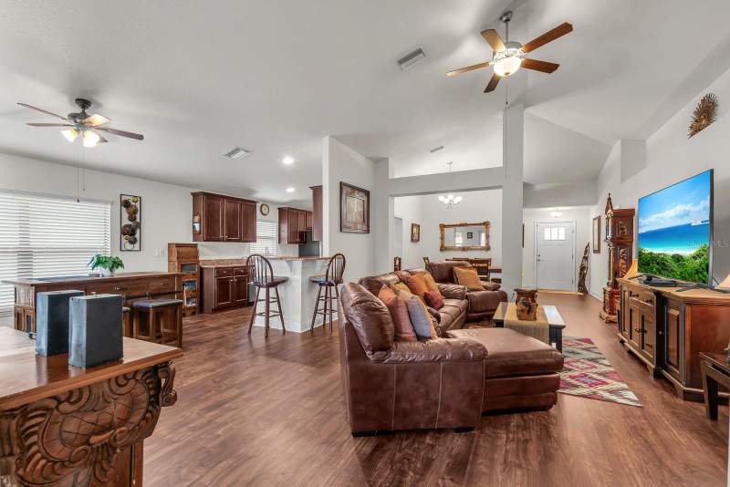 3 bedroom Single Family Residence at 12250 Legacy Bright Street, Park Creek Ph 2B, Riverview — photo 5