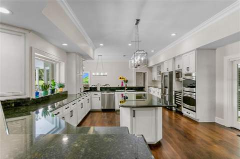 16601 Avila Boulevard, Tampa FL - photo 15 of 47