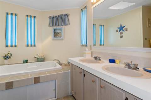 5181 Forest Glenn Drive, Spring Hill FL - photo 17 of 42