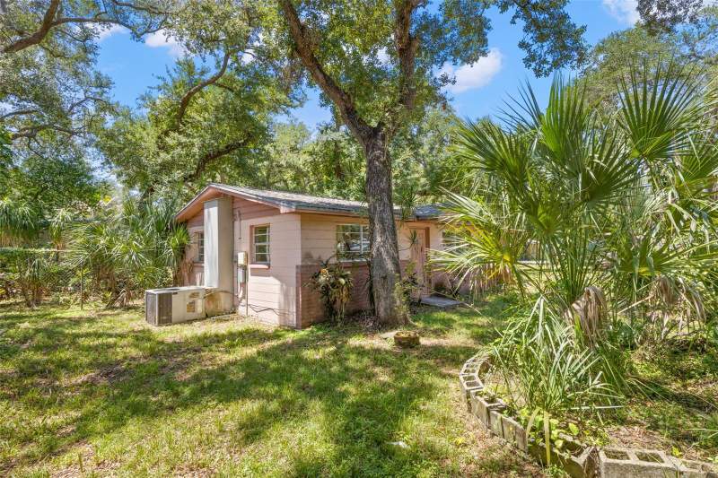 2 bedroom Single Family Residence at 6903 Ohio Avenue, Gibsonton On The Bay 3rd Add, Gibsonton — photo 2