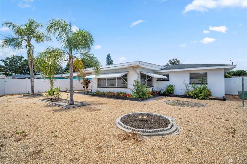 2 bedroom Single Family Residence at 2301 Whitman Street, Gulf To Bay Estates, Clearwater — photo 2