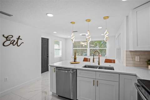 6400 Montana Avenue, New Port Richey FL - photo 9 of 30