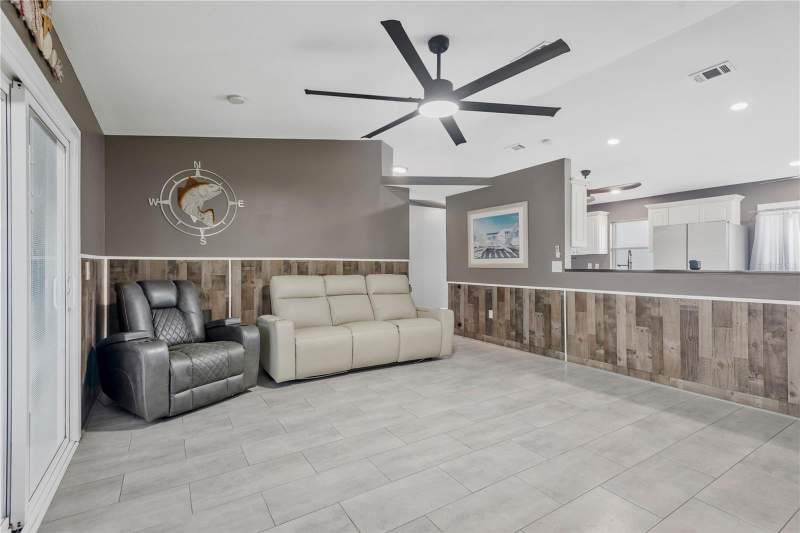 3 bedroom Single Family Residence at 2054 Saffold Park Drive, Mill Highlands Sub, Ruskin — photo 5