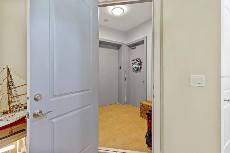 3 bedroom Condominium at 10 Franklin Court #63C, Captivas At Marina Bay Condo, St Petersburg — photo 4